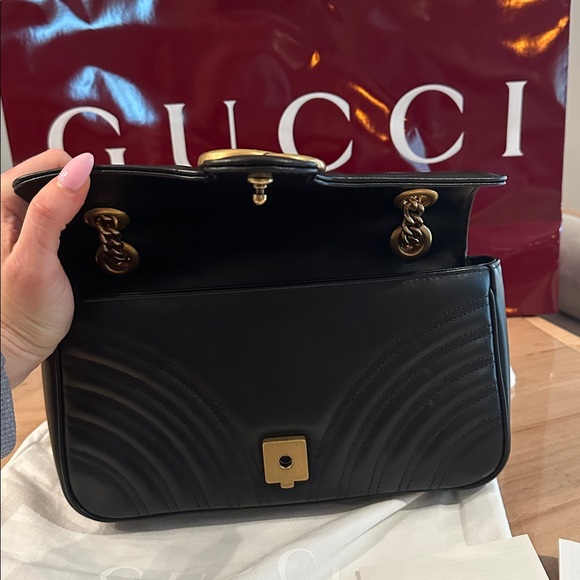 Gucci Black and Gold Marmont Medium Shoulder Bag Brand New - Picture 5 of 12